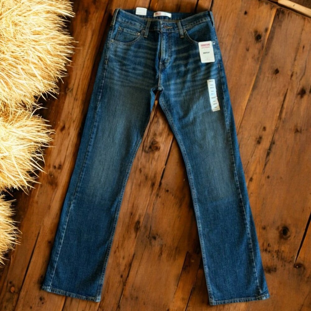 Signature by Levi Strauss & Co. Men's Bootcut Fit Jeans 29x32